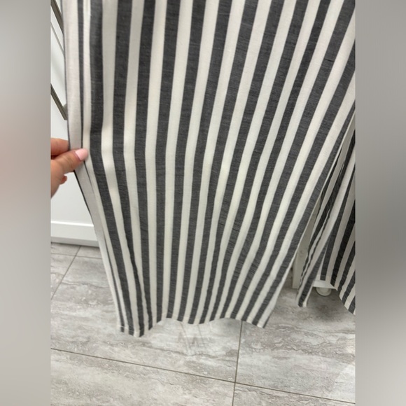 Elan jumpsuit/romper off the shoulder ruffle - Picture 3 of 3